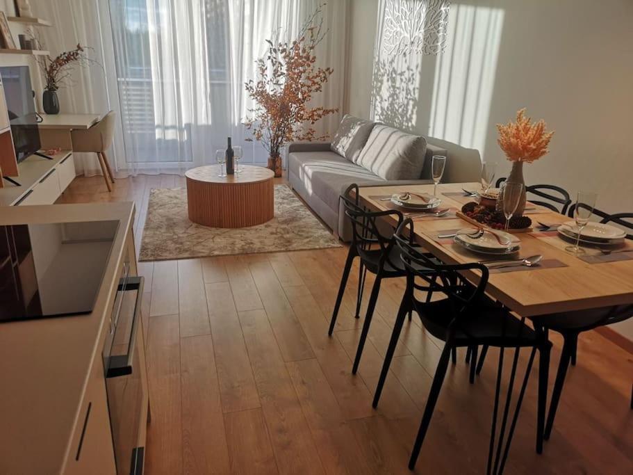 M&M2 Apartment Near Center With Free Parking - Ac Košice Exteriér fotografie