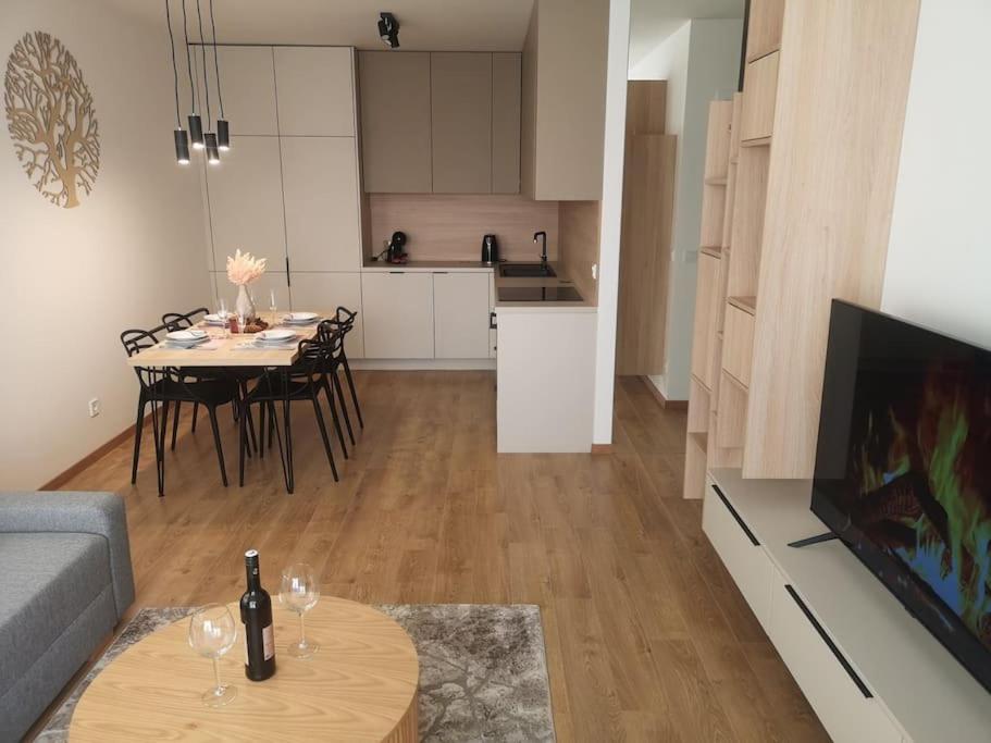 M&M2 Apartment Near Center With Free Parking - Ac Košice Exteriér fotografie